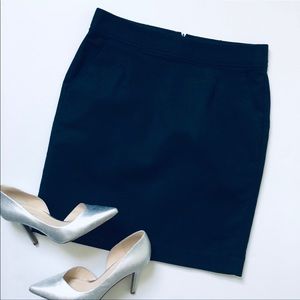 🦋 Navy Stretch Banana Republic Pencil Skirt 🦋